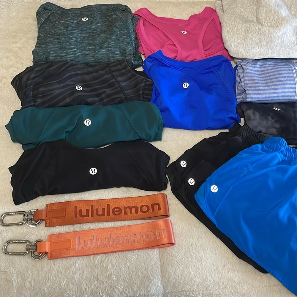 Lululemon 1-3 piece Mystery Box - Picture 9 of 12